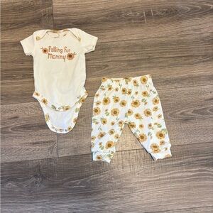 Baby Gear Girl Falling For Mommy Sunflowers Size 0-3 Months Outfit 2 Pc